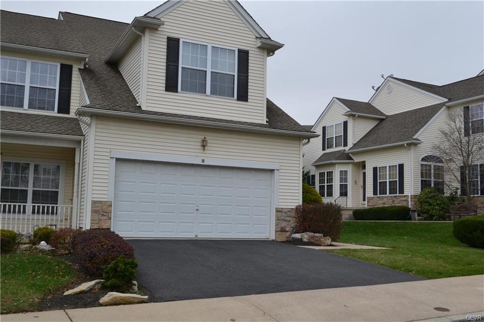 8 Cobblestone Dr, Easton, PA 18045 - photo 1