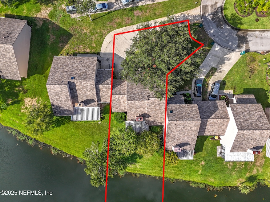 Under Contract $220,000 • Co-Listing Agent