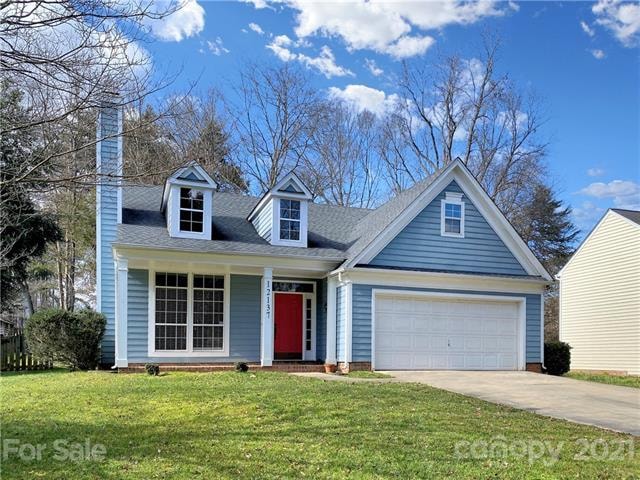 12137 Moonshadow Ln, Huntersville, NC 28078 - photo 1