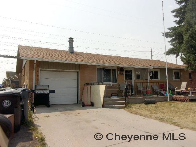 1409 W Jefferson Rd, Cheyenne, WY 82007 - photo 1