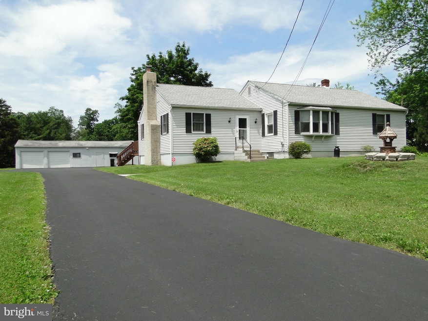 1020 Middle Rd, Perkasie, PA 18944 - photo 1