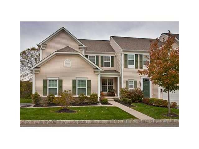 401 Bainbridge Place unit 7Bdg, Newburgh, NY 12550 - photo 1