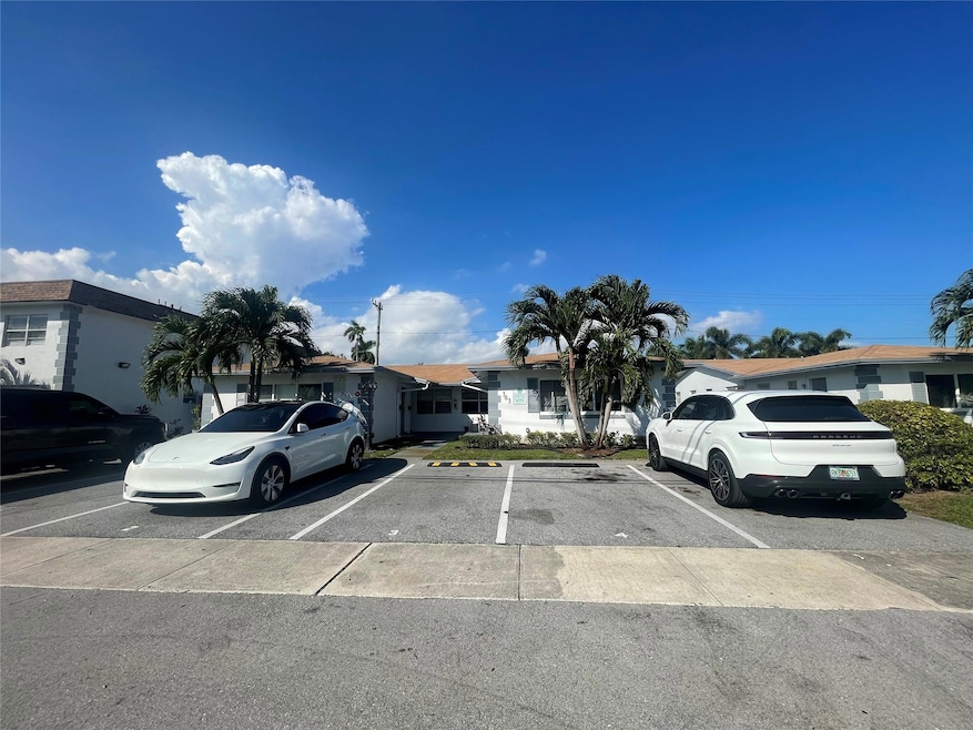 363 SW 15th St unit 4, Pompano Beach, FL 33060 - photo 1