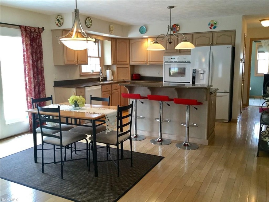 600 Lantern Way, Aurora, OH 44202 - photo 1