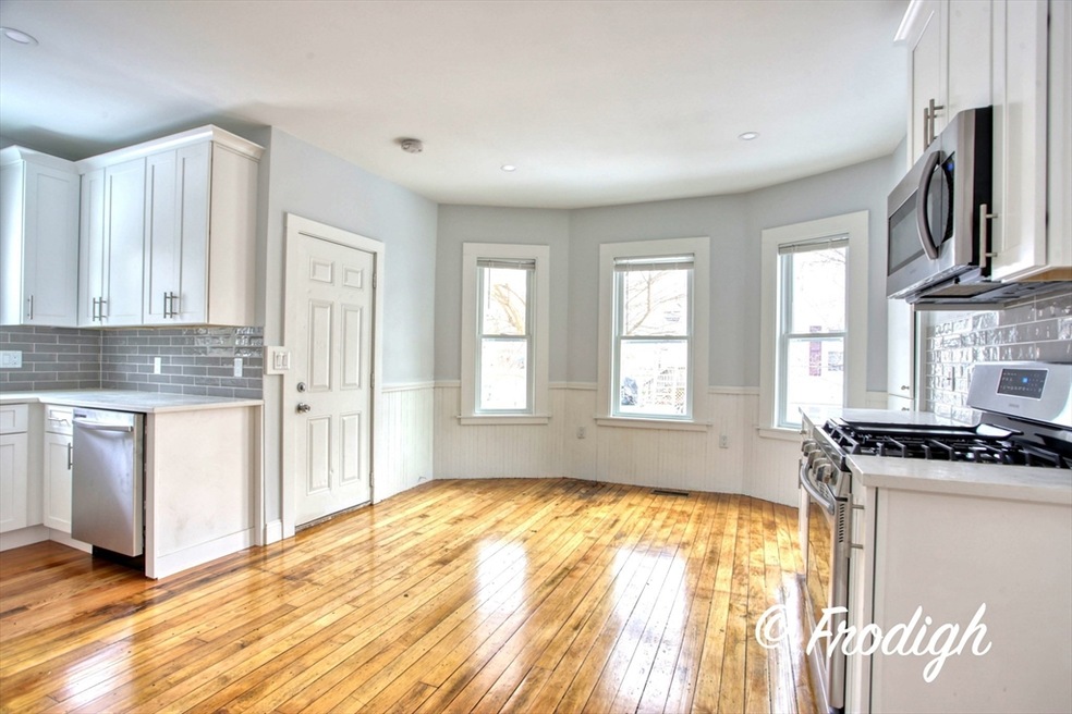 118 Plymouth St unit 1, Bridgewater, MA 02324 - photo 1