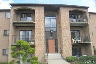 938 Cold Spring Rd unit 10, Allentown, PA 18103 - photo 1