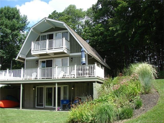 68 Lake View Dr, Woodstock, CT 06281 - photo 1