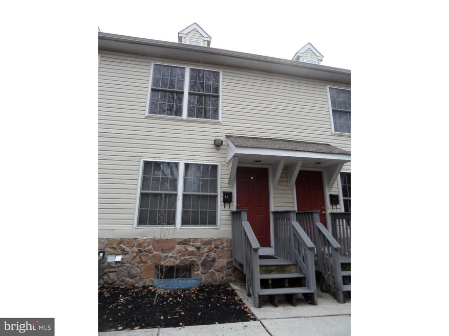 116 E Moreland Ave unit B5, Hatboro, PA 19040 - photo 1