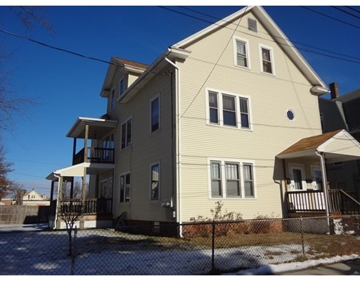 16 State St, Chicopee, MA 01013 - photo 1