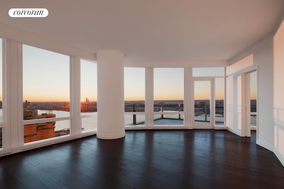 35 Hudson Yards unit 5301, New York City, NY 10001 - photo 1