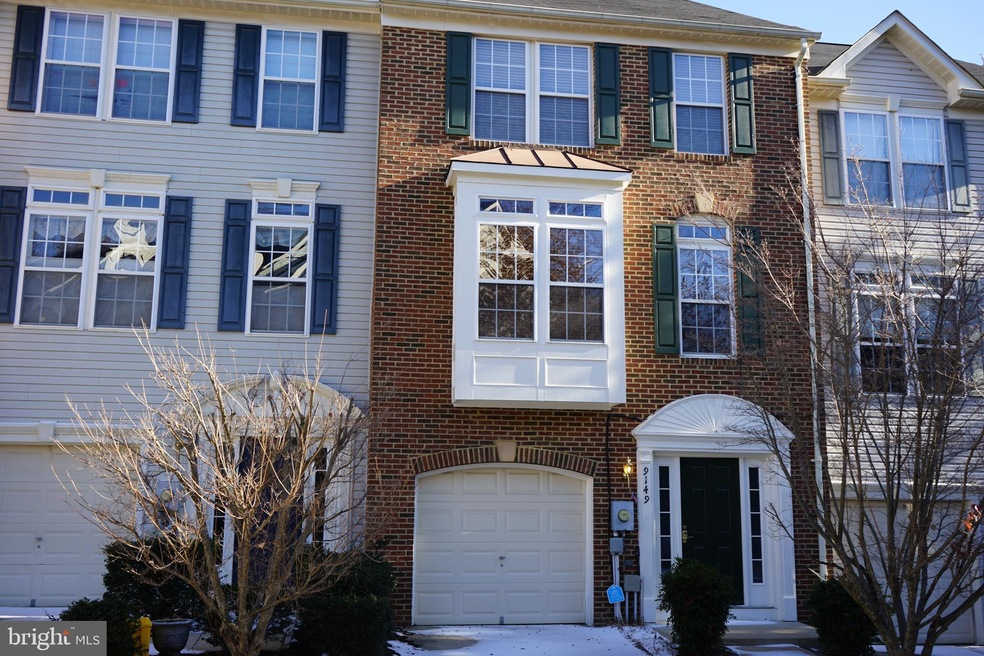 9149 Silvershadow Ct, Lorton, VA 22079 - photo 1
