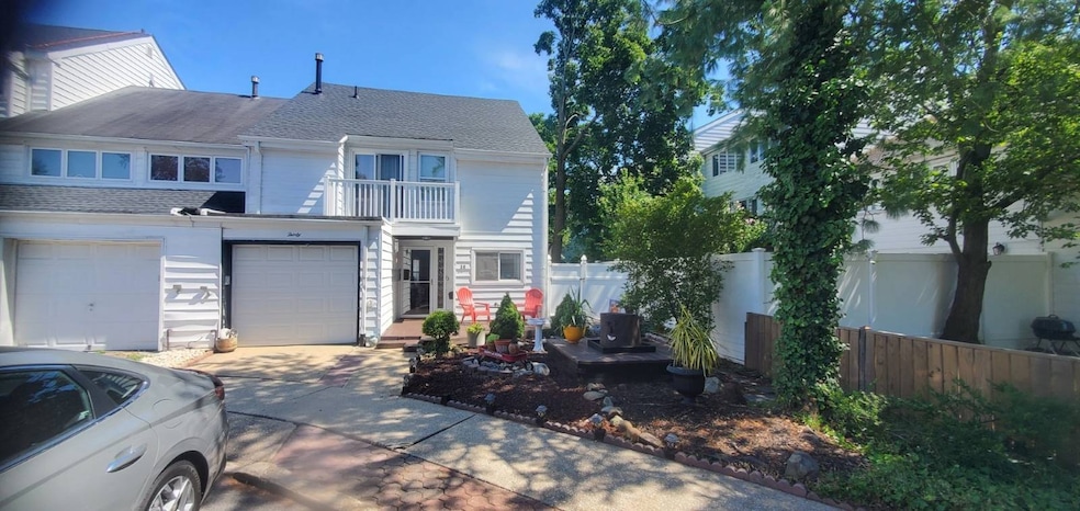 30 Chestnut Cir, Staten Island, NY 10312 - photo 1