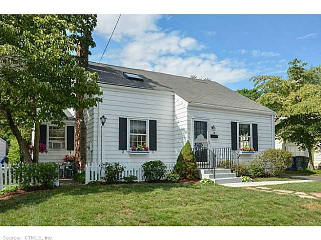 14 Parkview Rd, West Hartford, CT 06110 - photo 1