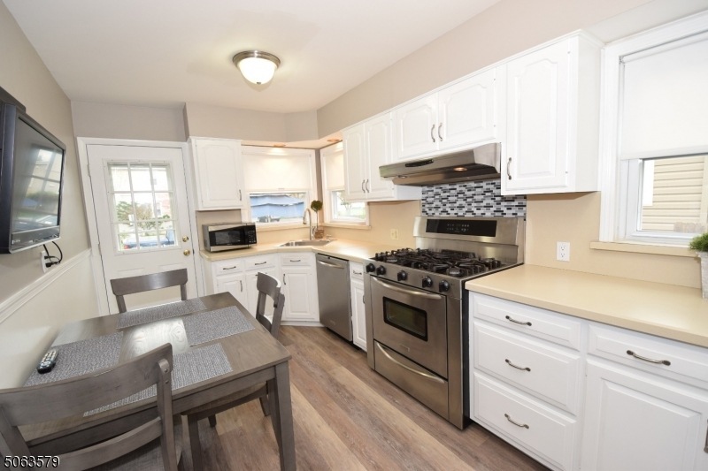 232 N 13th Ave, Manville, NJ 08835 - photo 1