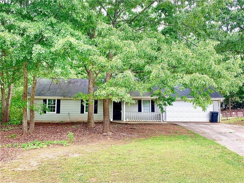 3/2 Ranch on large lot, level back yard, No HOA