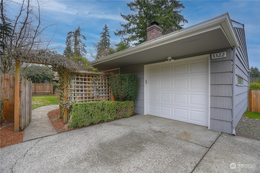 3322 Grandview Dr W, University Place, WA 98466 - photo 1