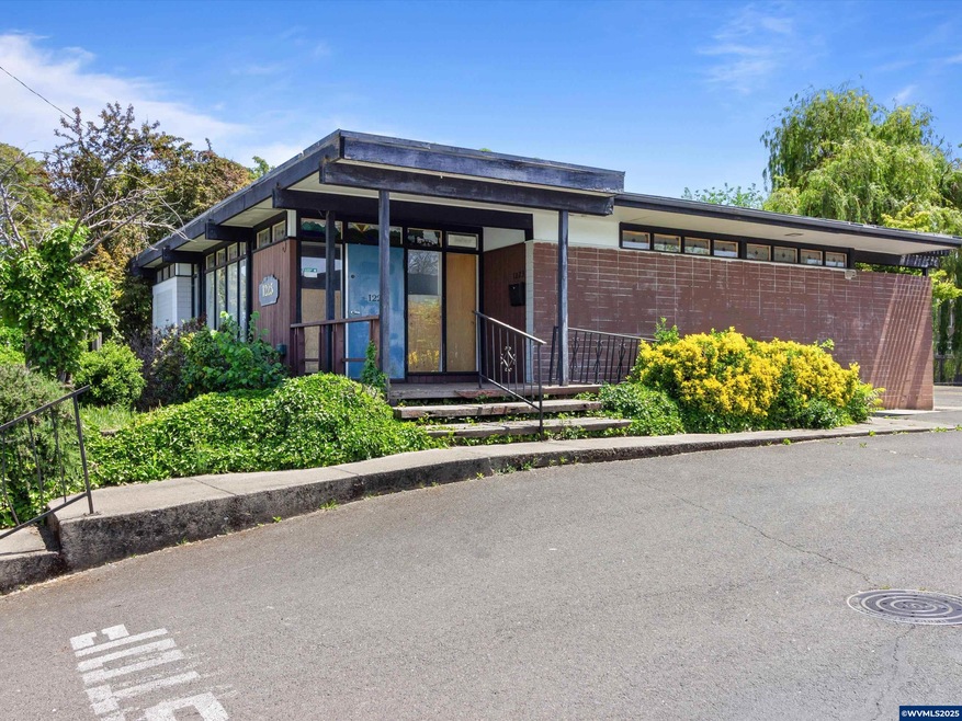 1225 W Main St, Medford, OR 97501 - photo 1