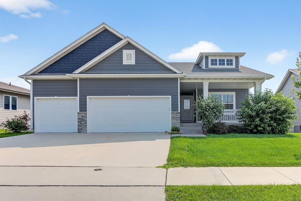 7821 NW 96th St, Johnston, IA 50131 - photo 1