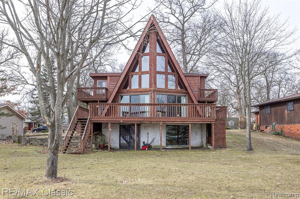 7010 portpool exteriors (9).jpg