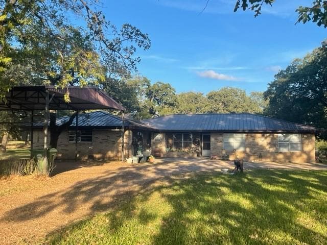 600 Dogwood St, Springtown, TX 76082 - photo 1