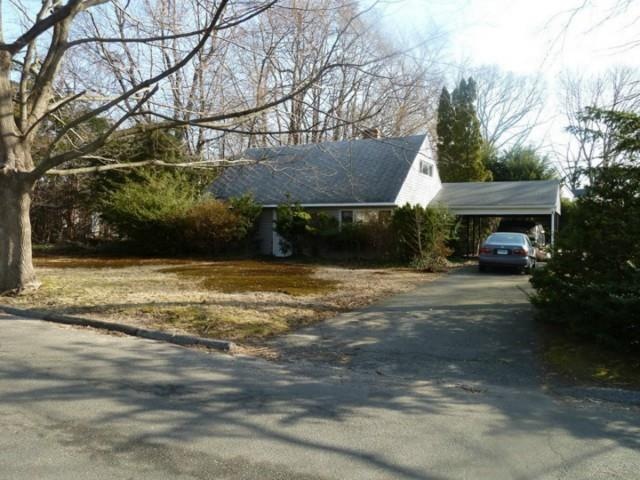 72 Sycamore Cir, Stratford, CT 06614 - photo 1