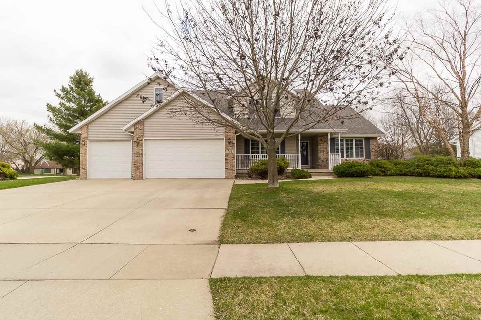 711 Eagle Ridge Rd, Cedar Falls, IA 50613 - photo 1