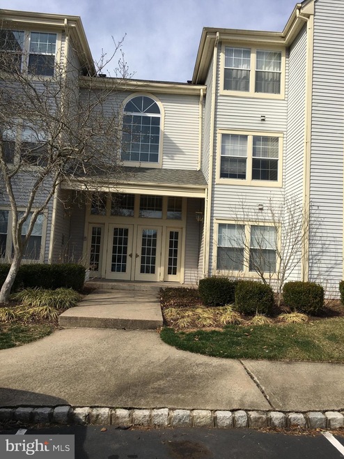 110 Lowell Ct unit 4, Princeton, NJ 08540 - photo 1