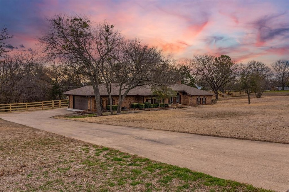 328 Westridge Dr, Denison, TX 75020 - photo 1