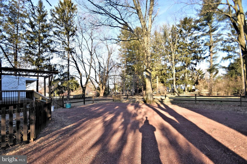 523 N Main St, Chalfont, PA 18914 - photo 1