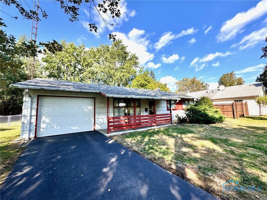 4128 Macauley Ct, Toledo, OH 43607 - photo 1