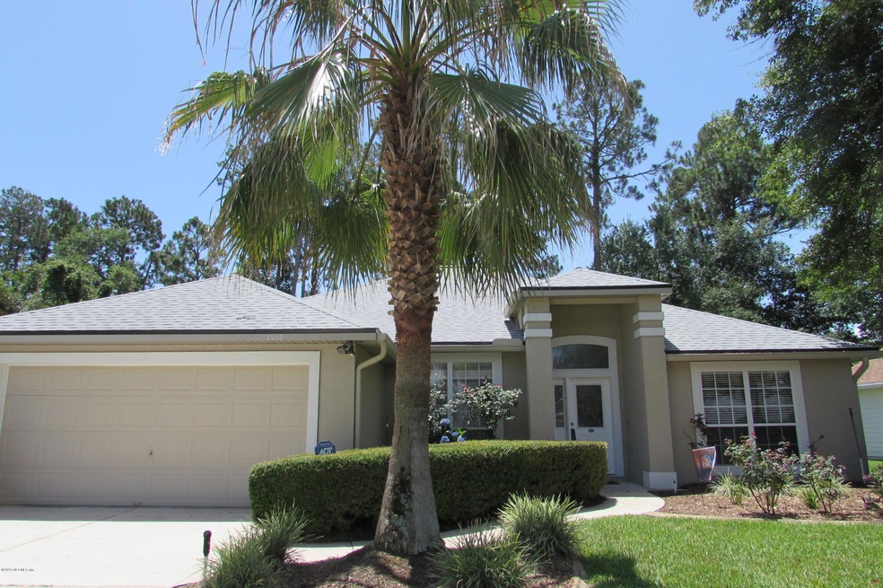 Lovely Front Yard