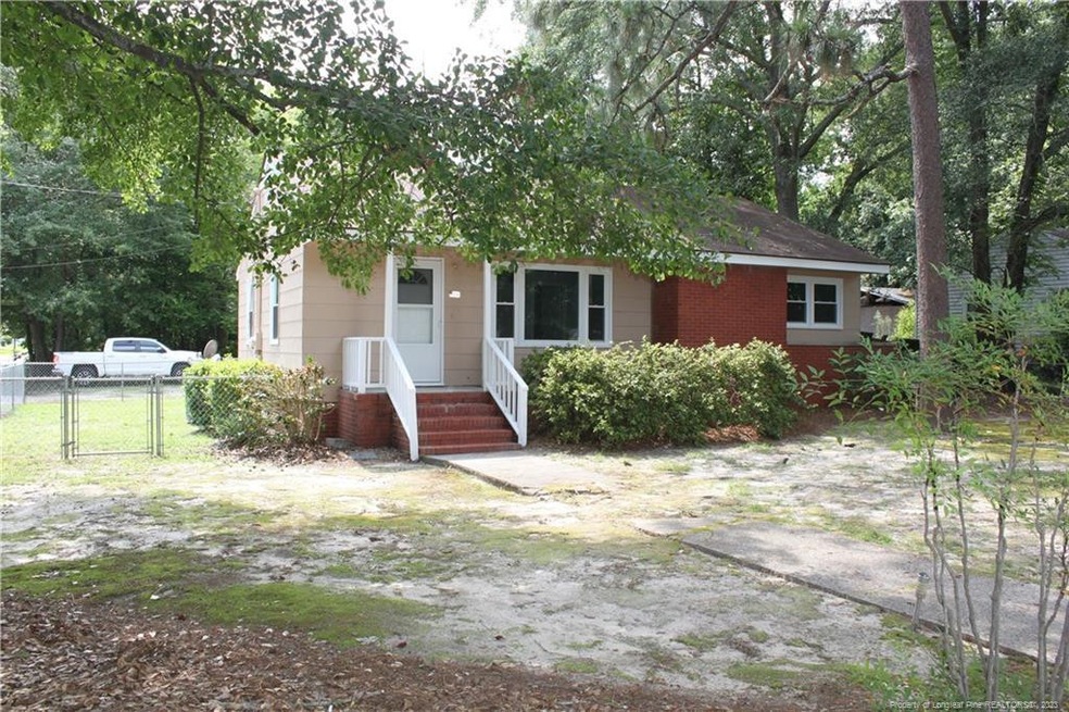 606 Roxie Ave, Fayetteville, NC 28304 - photo 1
