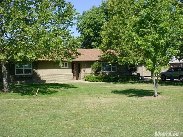 24615 N Tully Rd, Acampo, CA 95220 - photo 1