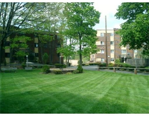 24 Hamilton St unit 32, Saugus, MA 01906 - photo 1