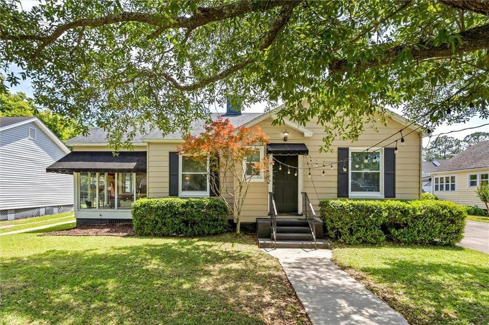 Great Midtown Cottage