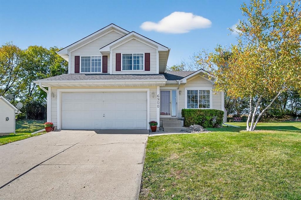 6900 Star View St, Des Moines, IA 50320 - photo 1