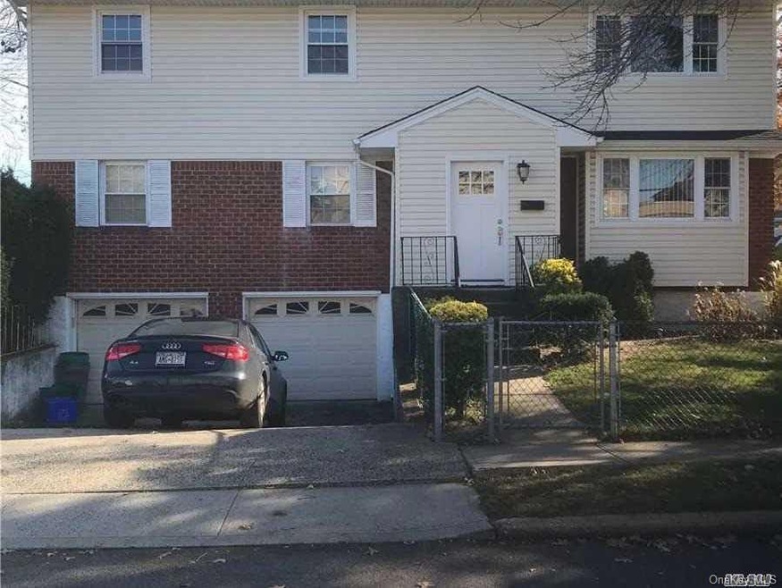 6 Doxsey Place, Lynbrook, NY 11563 - photo 1