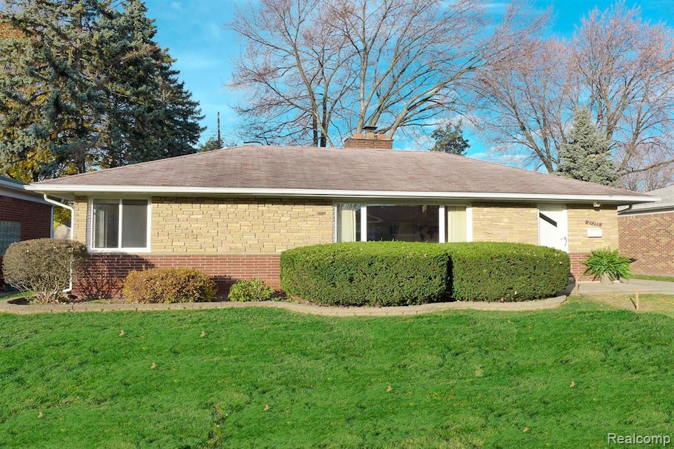 Welcome to 27355 Sylvan Ave