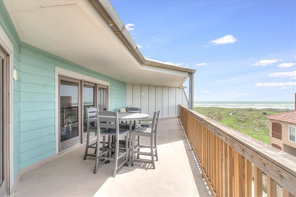 La Mirage Beachfront Condominiums unit 324, Port Aransas, TX 78373 - photo 1