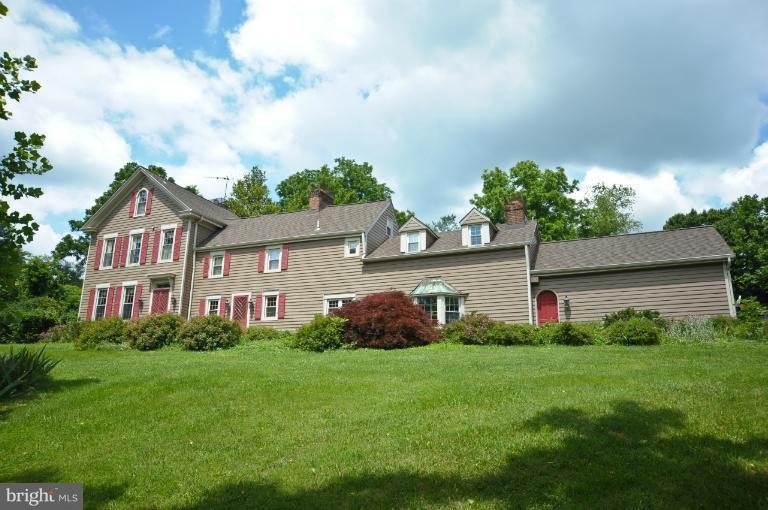 21600 Davis Mill Rd, Germantown, MD 20876 - photo 1