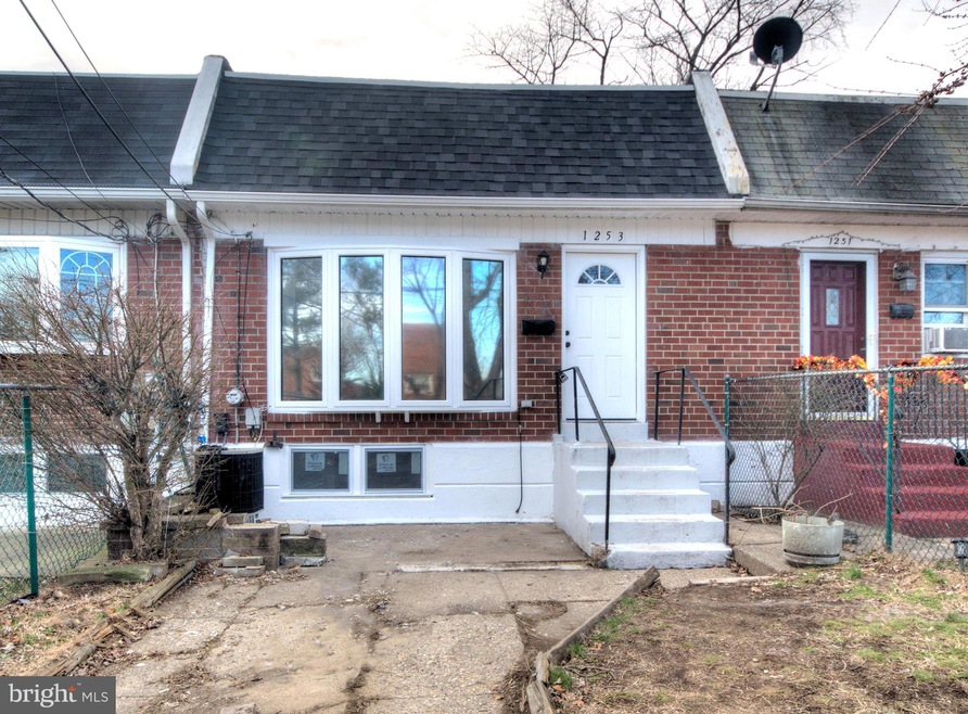 1253 Macarthur Dr, Camden, NJ 08104 - photo 1