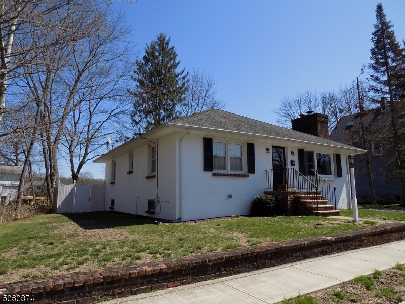 36 Ryerson Ave, Bloomingdale, NJ 07403 - photo 1