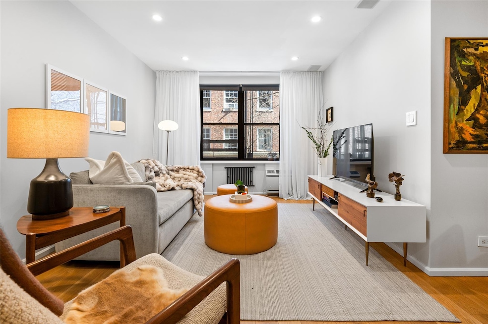 Sold $1,695,000 • Co-Listing Agent