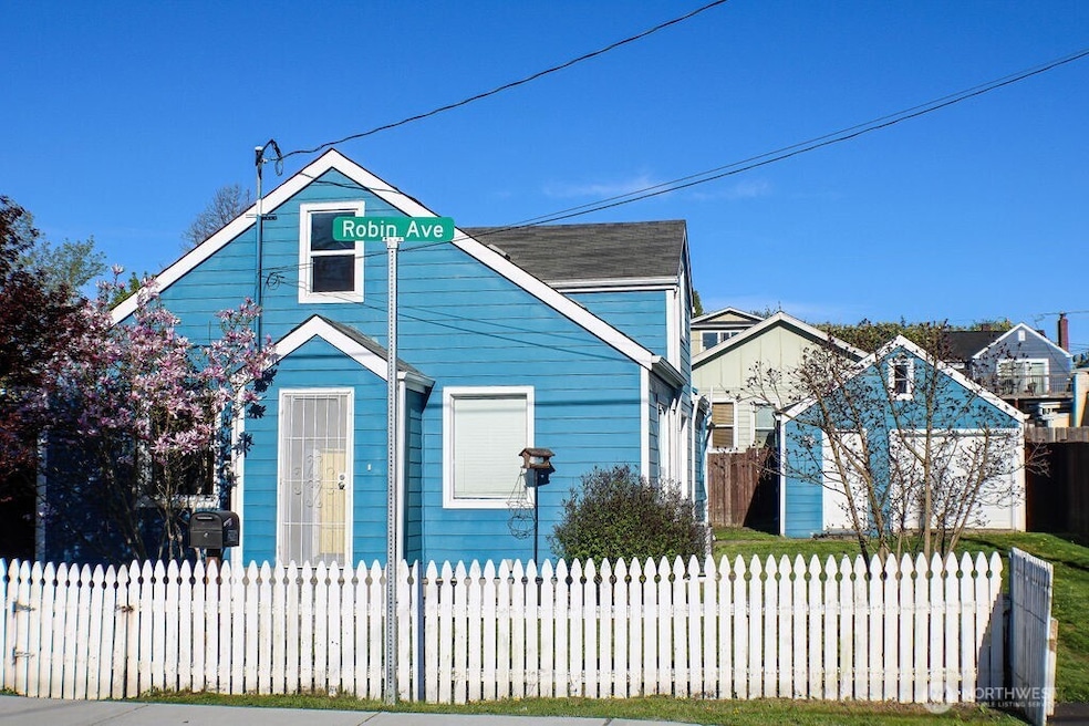 Pending $425,000 • Co-Listing Agent