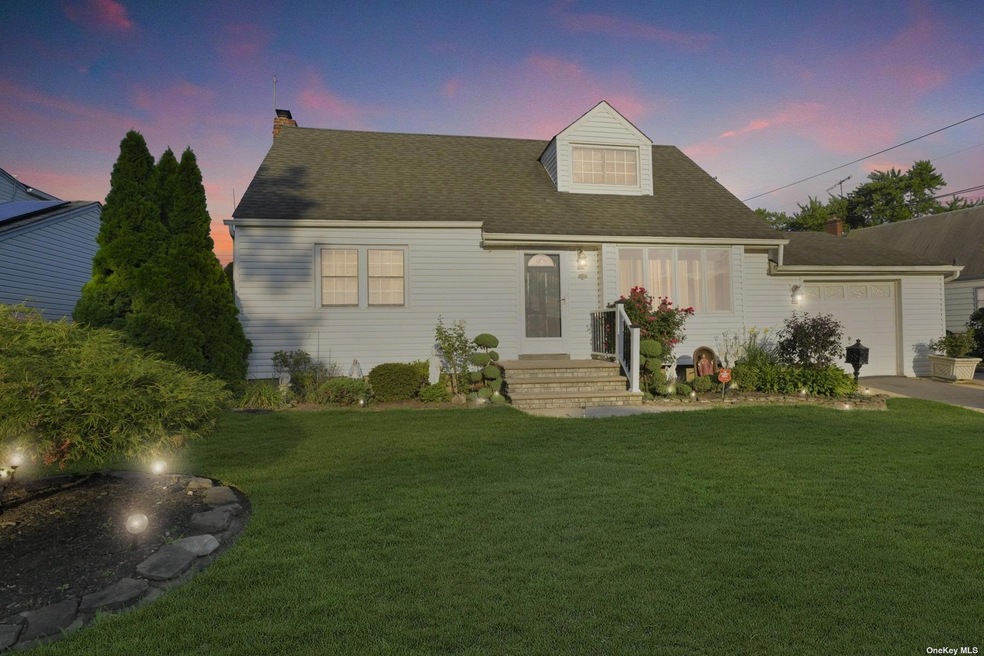 475 Robert Ave, Franklin Square, NY 11010 - photo 1