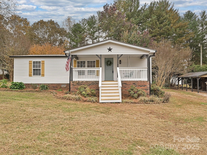3318 Loop Rd, Lincolnton, NC 28092 - photo 1