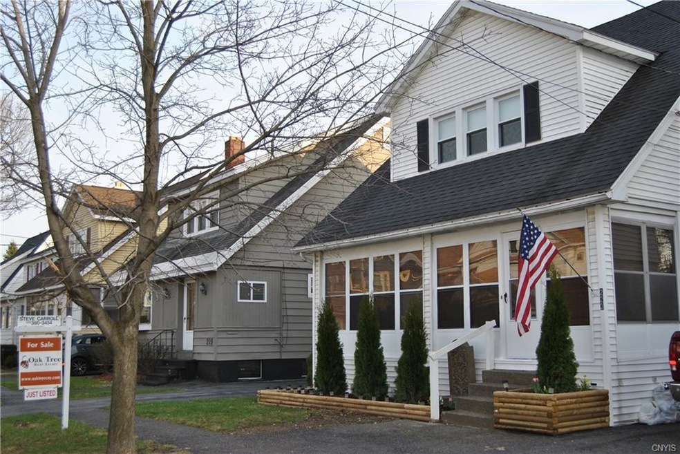 Lovely home in the heart of Eastwood.
