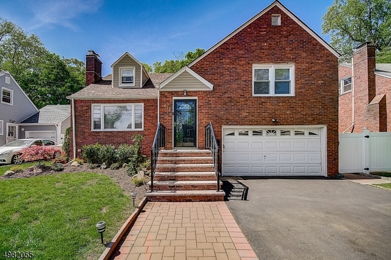 614 Salem Rd, Union, NJ 07083 - photo 1