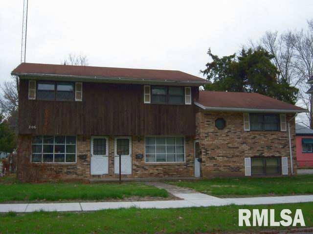 206 N Logan St, Lincoln, IL 62656 - photo 1