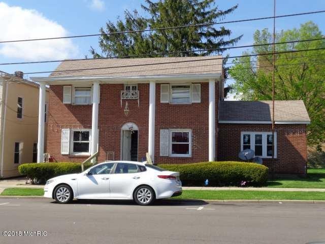 409 Cedar St, Niles, MI 49120 - photo 1